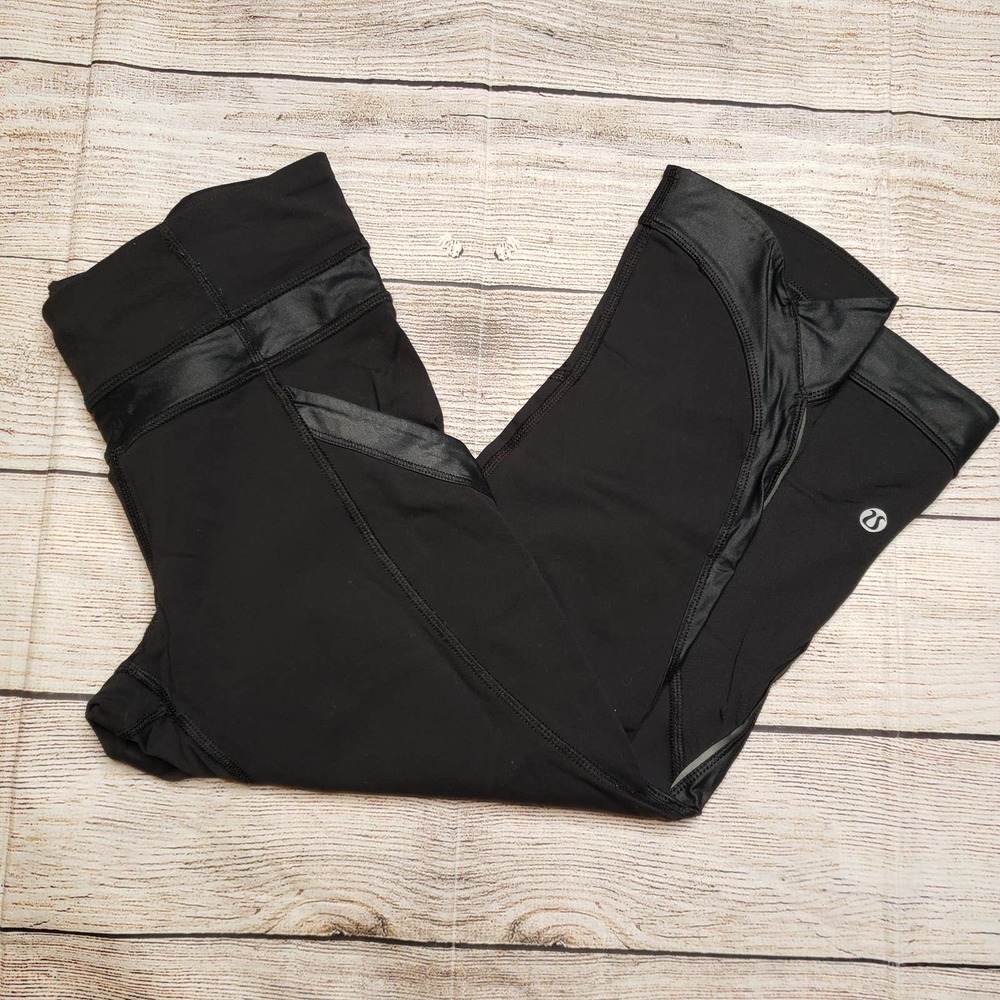 LULULEMON Black Chase Me Crop II athletic leggings 4